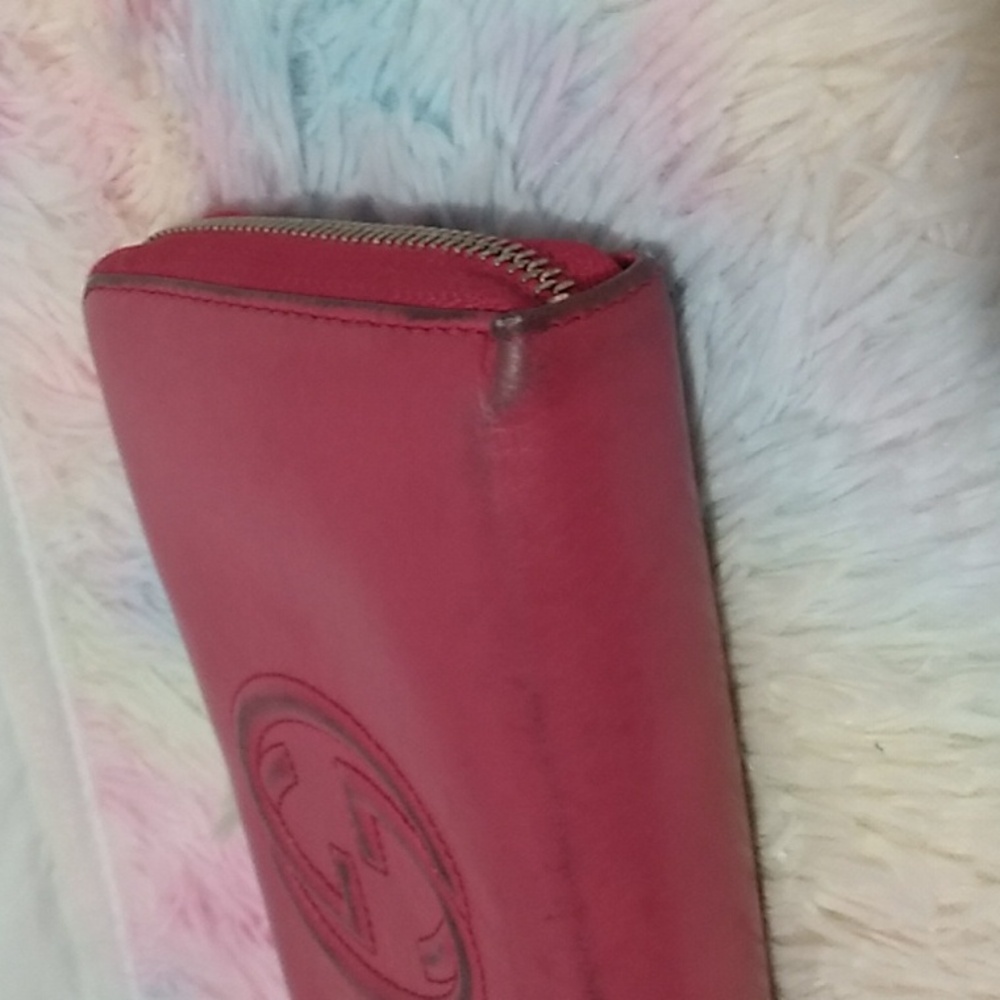 Gucci Soho Magenta Large pebble calf skin zip around Wallet With COA - Picture 15 of 16